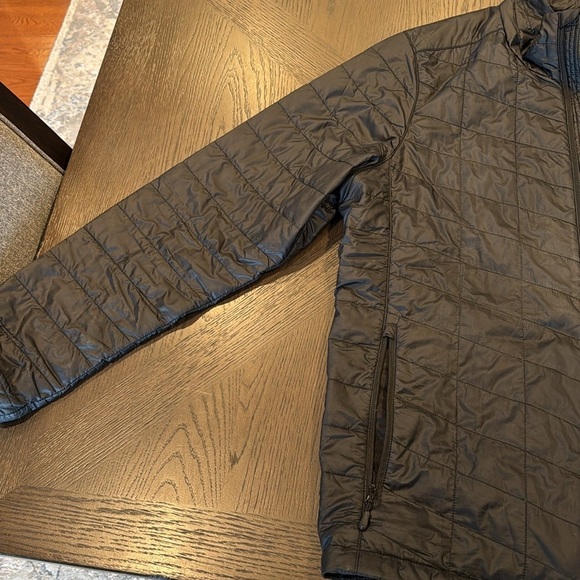 LL Bean Primaloft men’s Jacket - Picture 6 of 10